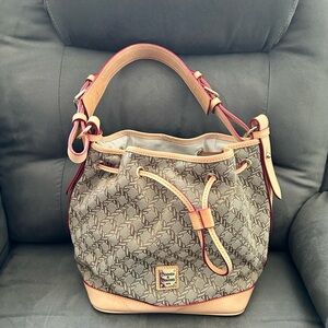 Great condition drawstring maritime Dooney and Burke handbag.